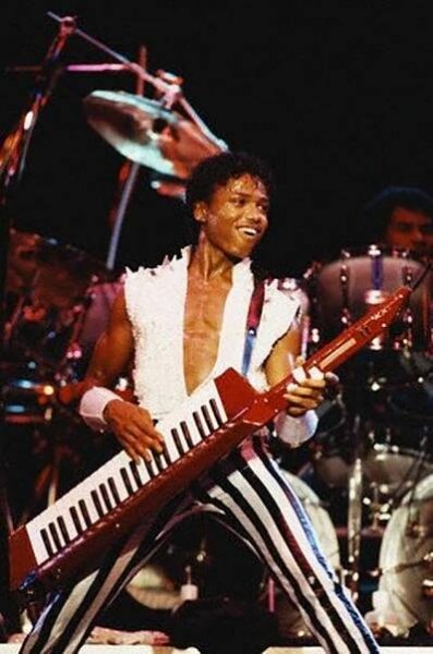 BIOGRAPHY – The Official Website of Randy Jackson