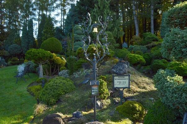 Tip na výlet: Miniarboretum u Holubů ve Staříči kouzlí podzimními barvami