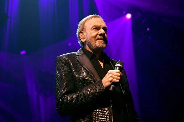 Neil Diamond was in denial of his Parkinson’s diagnosis, a disease that starts slowly with subtle symptoms. Here’s are the signs to look for