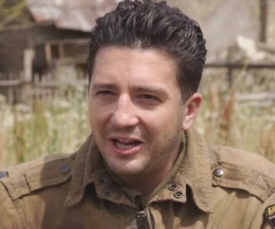 John Magaro Biography - Facts, Childhood, Family Life & Achievements