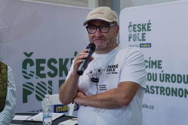 ČESKÉ POLE