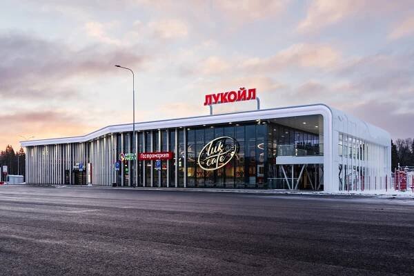 LUKOIL mirror multifunctional complex on the M-11 Neva highway
