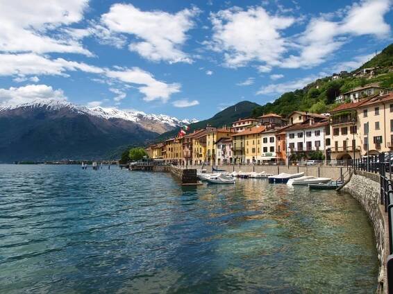 5 Essential Wine Regions around the World—and a Bonus 5 that May Surprise You - DrinksWorld