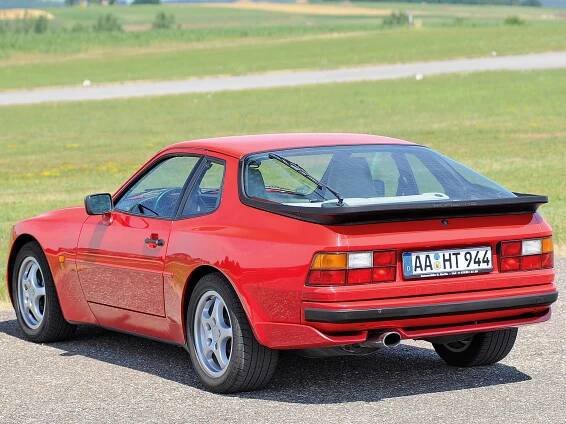 Porsche 944 S2 (1988) detailní informace, videa, motorizace a zajímavosti