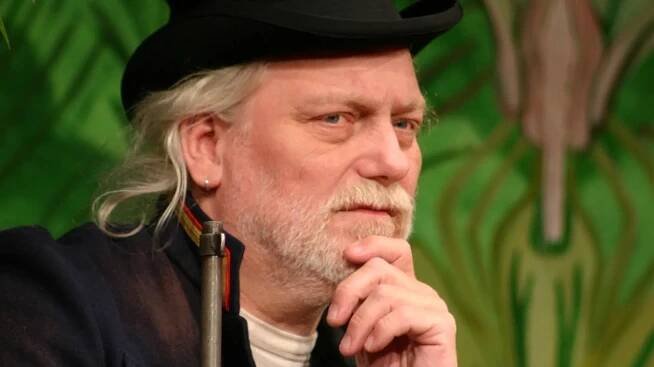 Zemřel Jan Kašpar, cimrmanovský herec na vozíku
