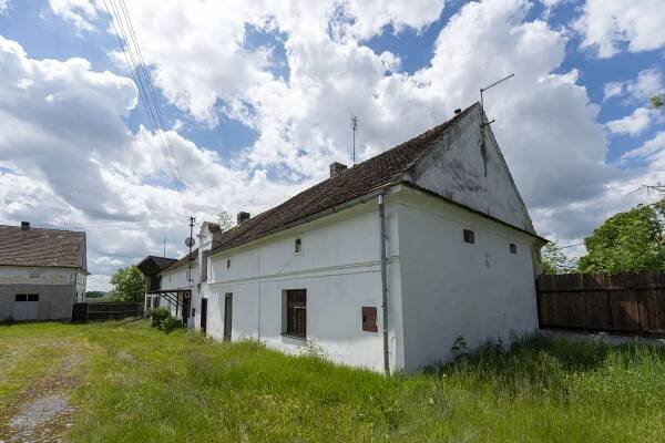 Prodej komerčního areálu horní lukavice - Michal Kalman