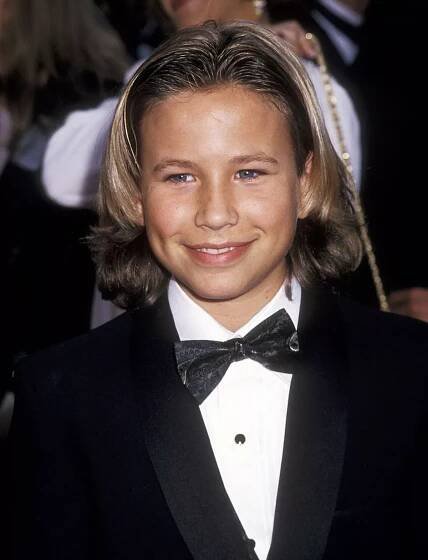 Home Improvement star Jonathan Taylor Thomas seen outside apartment in California