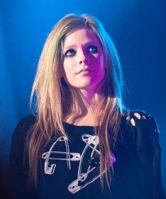 Who is Avril Lavigne Dating? In 2024