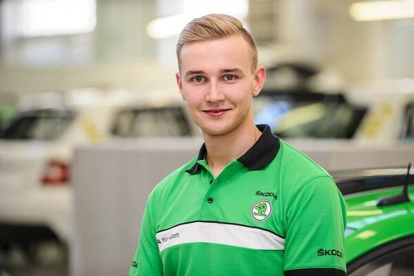 ŠKODA zahajuje program pro mladé jezdce – Juuso Nordgren pojede Španělskou rally - Škoda Storyboard