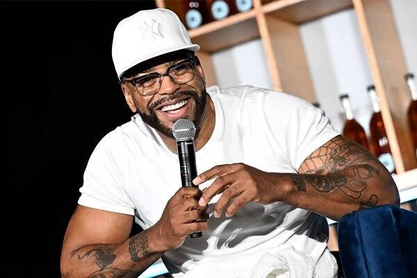 Method Man speaks onstage during the 2024 ESSENCE Festival Of Culture