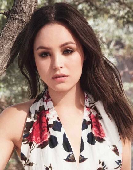 'The' 'Goldbergs' ' Hayley Orrantia Opens Up About Her Ex-Boyfriend Stealing Thousands from Her