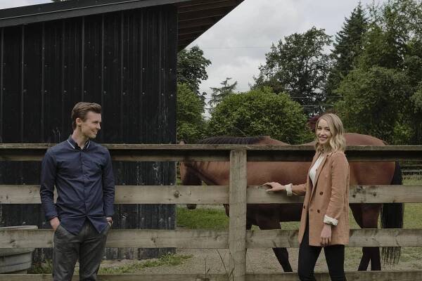 Tyler Johnston, Emily Tennant - Dokonalá svatební fotka - Z filmu