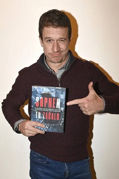 Takhle paří režiséři: Strach, Renč, legenda Studia Kamarád i rockeři přáli k 70 Zelenkovi. Proč chyběla Bohdalka?