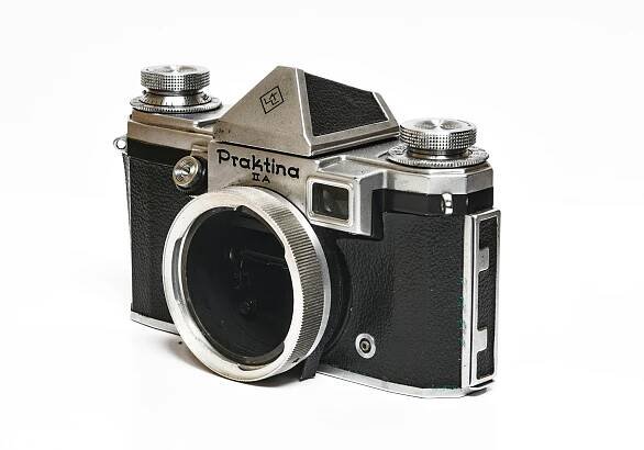 PRAKTICA IIa (e.č.II-12-3) – FOTO-imc.cz