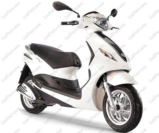 Balíček zadních LED blinkrů pro Piaggio Fly 125 