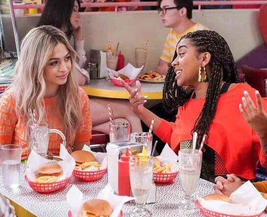 SAVED BY THE BELL, Alycia Pascual-Pena, Josie Totah