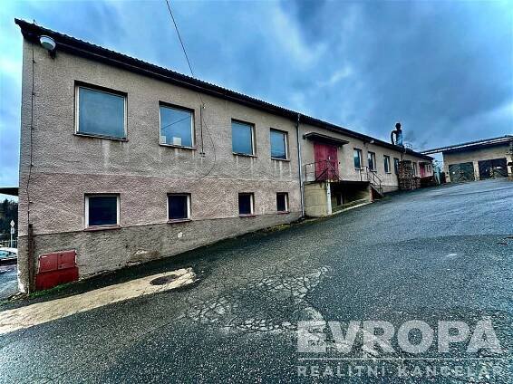 Pronájem výrobních prostor 330m2, Ledeč nad Sázavou | Reality.iDNES.cz 
