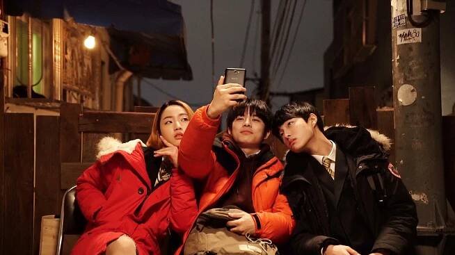 Jin-young Kim, Sang-yeon Son, Chan-yeong Yoon - Eoje ileun modu kwaenchanhha - Z filmu