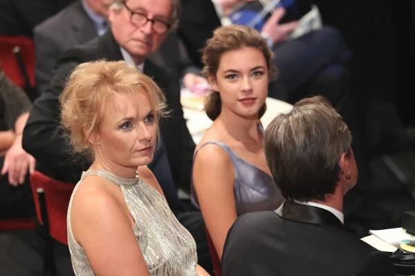 Krásná dcera Munzarové a Dvořáka Anna (20) poprvé bez rodičů! Na Batmana dorazila s vlasáčem