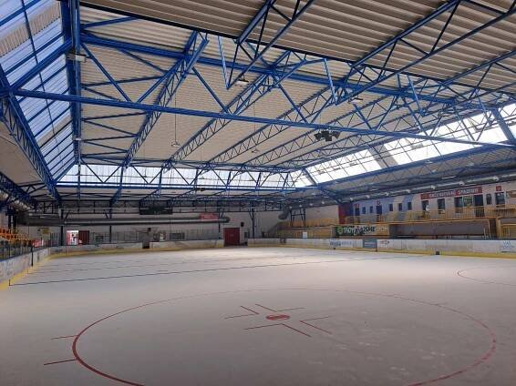 Zimní stadion je připraven na nadcházející sezonu - Dvůr Králové nad Labem