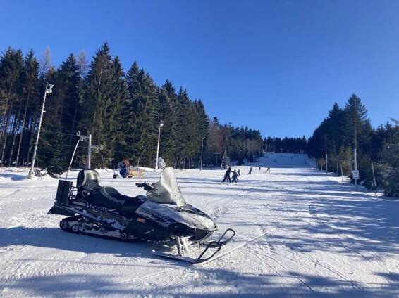 Provozovatelé skiareálů na Vysočině jsou se zimou spokojeni. Jednoznačně nejlepší sezona, chválí z Čeřínku