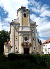Soubor:Pohořelice (ZL), kostel sv. Jana Nepomuckého.jpg