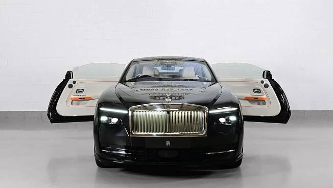 Wedding car hire nottingham rolls royce spectre
