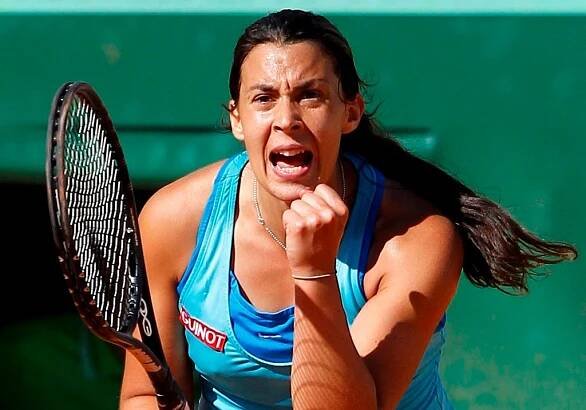 FOTO Zaťaté pěsti a ryk. Tak chutná vítězství na French Open
