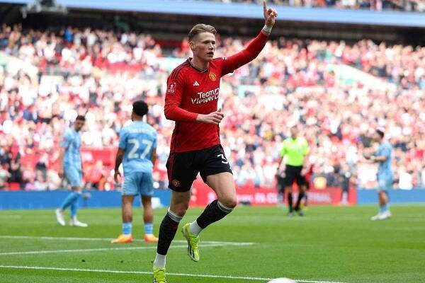 McTominay po dlouhých letech opustil Manchester United, bude hrát Serii A za Neapol