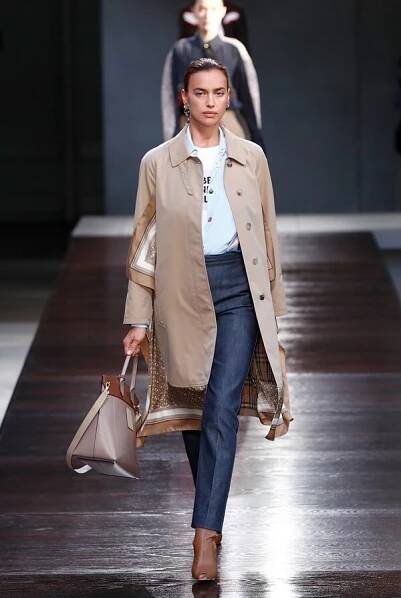Riccardo Tisci a jeho velký debut pro Burberry: Představil 134 modelů! | LP-Life.cz
