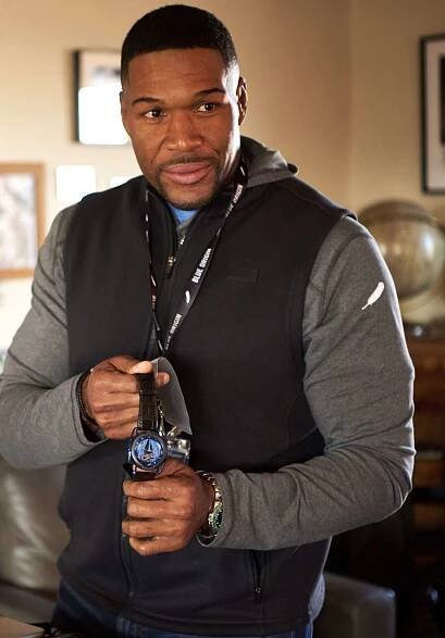 Michael Strahan Reveals the Personal Items He's Bringing to Space on Blue Origin Flight