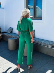 Zelený elegantní dvoudílný komplet AMISS na zavazování | Erika Fashion