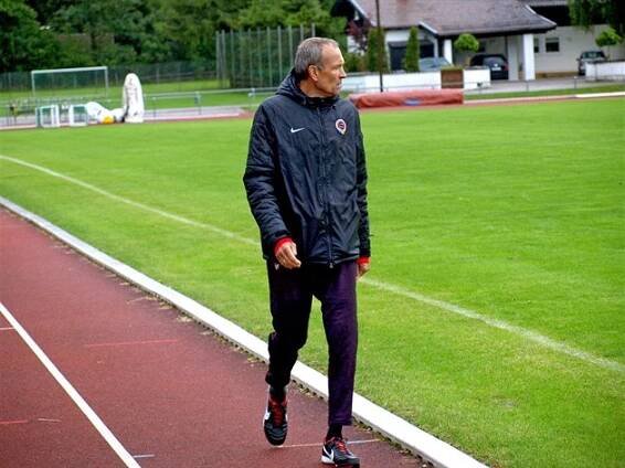 Sparťanský masér Stránský trest za šálu „Anti Slavia“ nedostane
