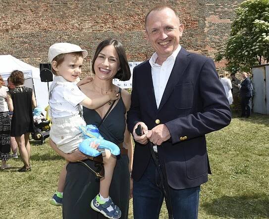 Tohle super tělo chce ještě zlepšit. Manželka prezidentského kanceláře Alex Mynářová maká do plavek!
