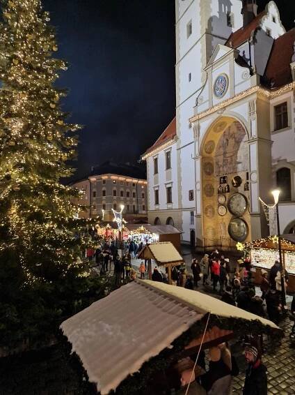 Vánoční trhy Olomouc - Caravan24.cz