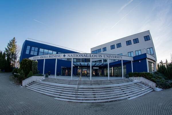 Wyższa Szkoła Biznesu – National-Louis University