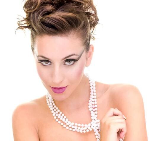 Victoria White - Portrait Studio