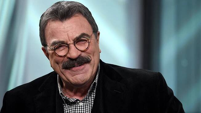 Tom Selleck, 80, Nearly Unrecognizable on Errands Run