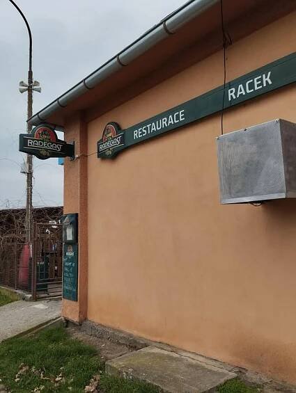 Restaurace Racek Chropyně foto 5