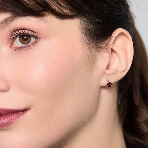 Zlaté náušnice s granáty a diamanty - YES Jewellery CS