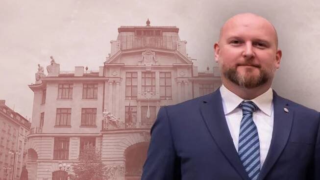 Ředitel magistrátu dal parkovací povolení zdarma i na auta své ženy - Seznam Zprávy