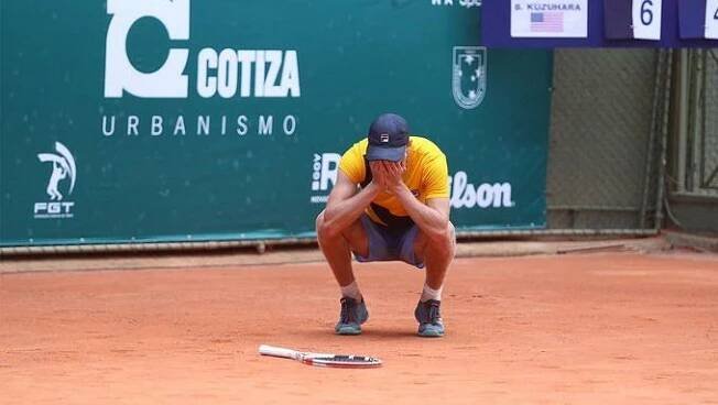 Do Wimbledonu se po 40 letech vrátilo jméno Borg, syn legendy hraje juniorku
