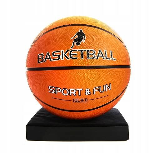 ORANŽOVÝ BASKETBALOVÝ MÍČ NA HRANÍ KOŠE BASKETBALOVÁ HRA VELIKOST 7
