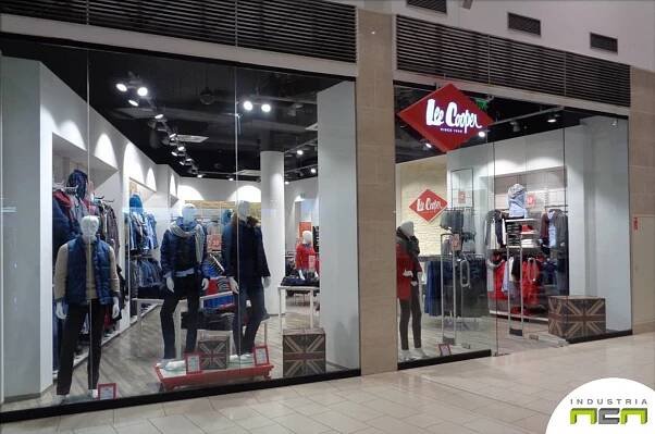 Reference - Fit out - Lee Cooper | INDUSTRIA MCM s.r.o.