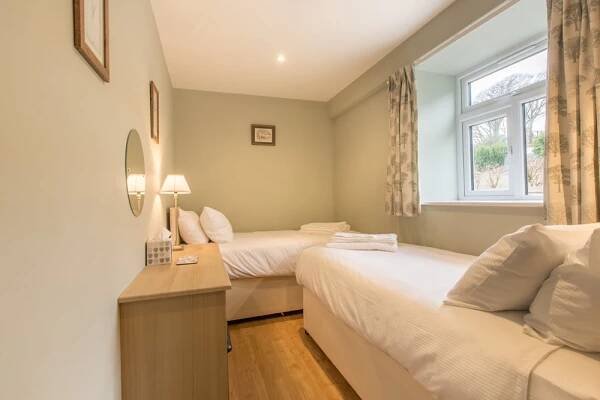 The Hawthorns, Cottage 1 – Ballacallin Court
