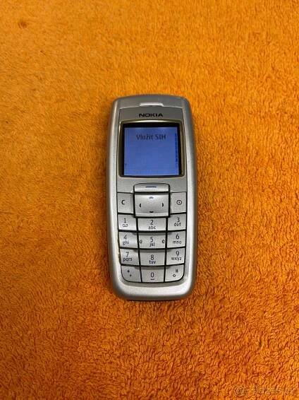 Nokia 2600 v super stavu, plně funkční