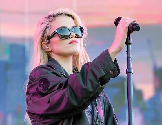 Sky Ferreira Unveils Brooding New Song 'Downhill Lullaby'