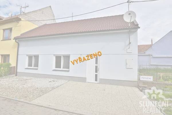 Prodej rodinného domu 2+1, Hluk | Sluneční Reality 