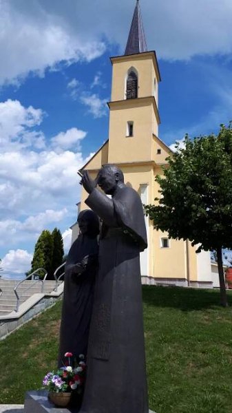 Pestrá jeseň - Obec Staškov