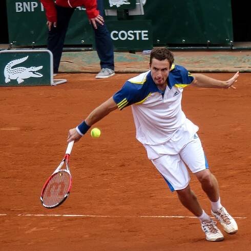 Soubor:Ernests Gulbis - Roland-Garros 2013 - 009.jpg – Wikipedie